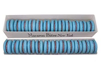 MacaronsGiftBoxof24Blueberry